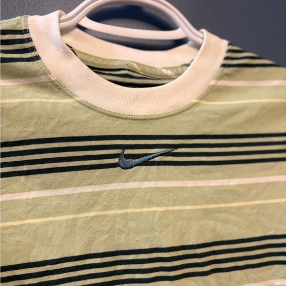Nike Stripe Centred logo loose tee S - Picture 2 of 4